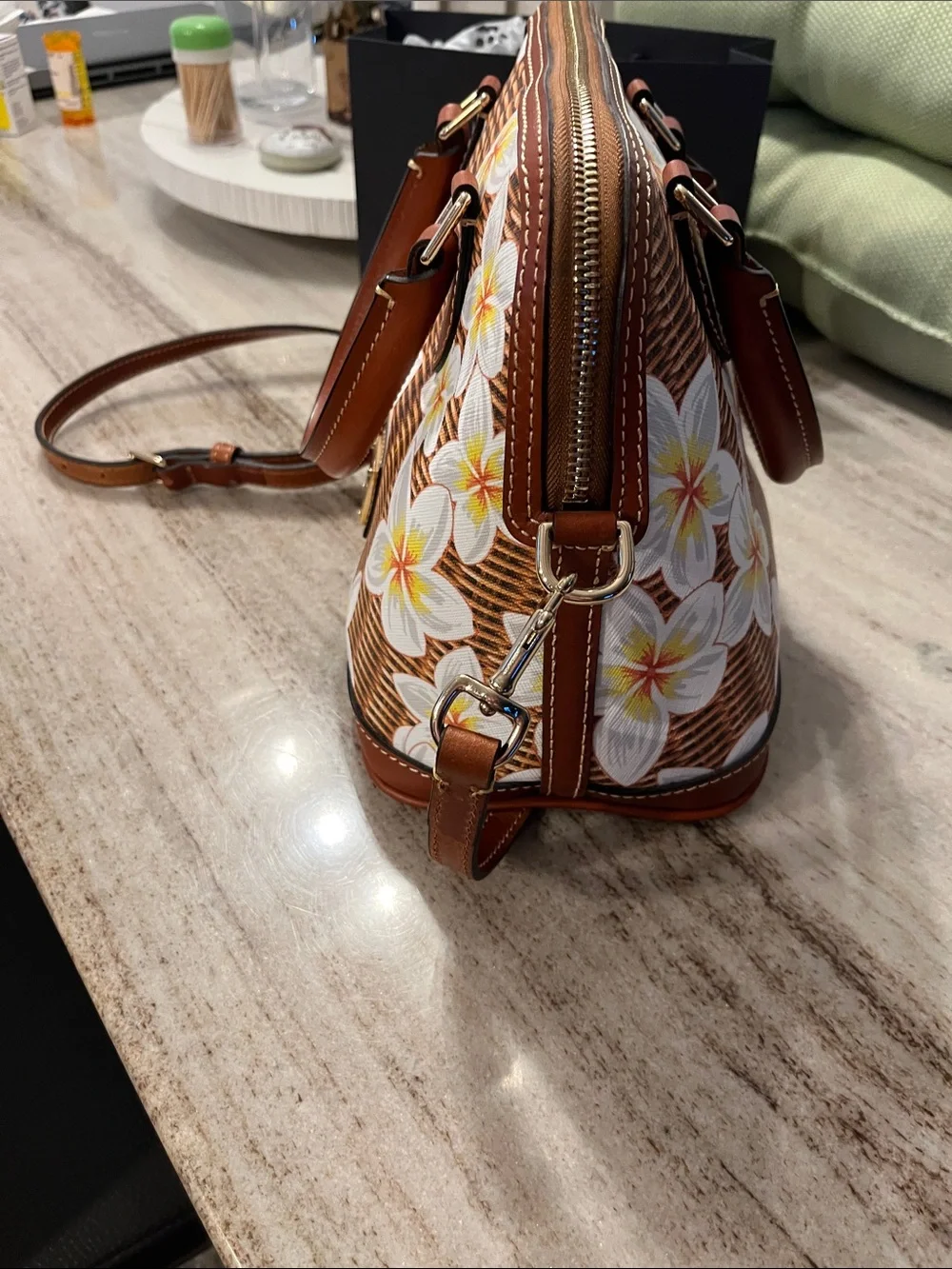 Dooney & Bourke nwot dooney